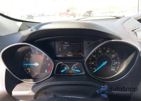 2017 Ford Escape S z USA, uszkodzony, nr VIN 1FMCU0F73HUF02720